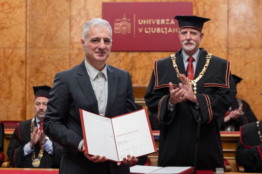 2* 11.00 podelitev priznanj strokovnim sodelavkam in sodelavcem Univerze v Ljubljani; rektorat Univerze v Ljubljani, Kongresni trg 12, LJUBLJANA
Foto: Bor Slana/STA