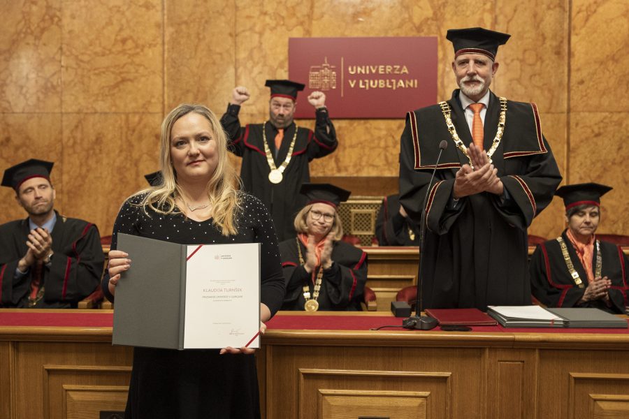 2* 11.00 v okviru Tedna Univerze v Ljubljani podelitev priznanj strokovnim sodelavkam in sodelavcem; zbornična dvorana rektorata, Kongresni trg 12, LJUBLJANA