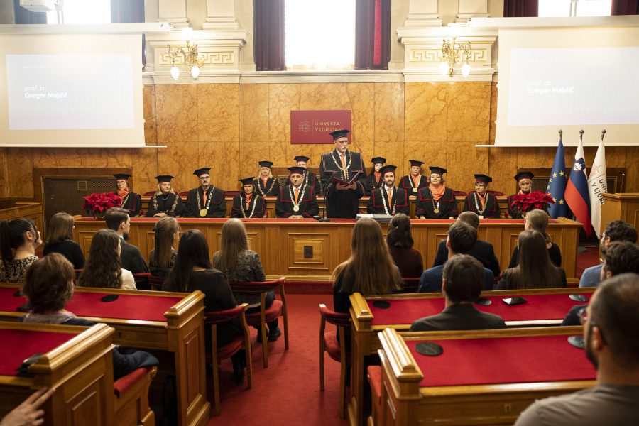 2* 11.00 v okviru Tedna Univerze v Ljubljani podelitev svečanih listin za najboljše študijske dosežke; zbornična dvorana rektorata, Kongresni trg 12, LJUBLJANA