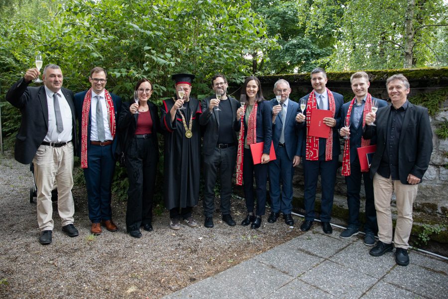 Ljubljana, Krizanke.
Javna promocija doktoric in doktorjev znanosti ter podelitev priznanj za pomembna umetniska dela Univerze v
Ljubljani.