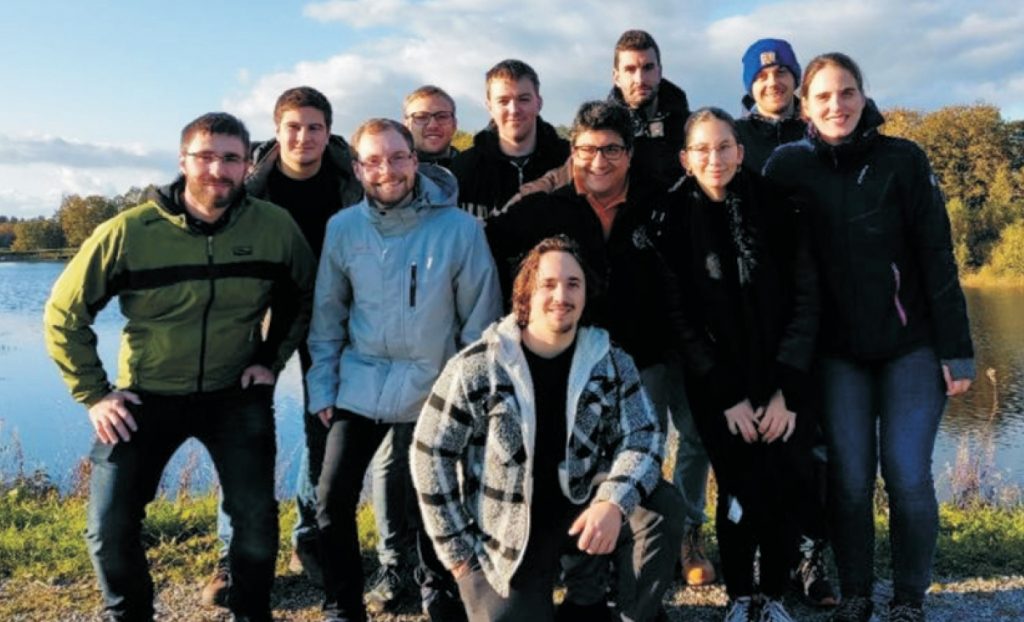 Skupinska fotografija udeležencev poletne šole - študenti NTF UL, BF UL in TU Clausthal